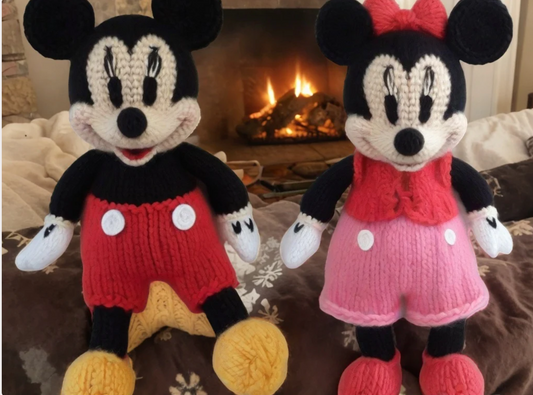 Mickey & Minnie Knitting Pattern