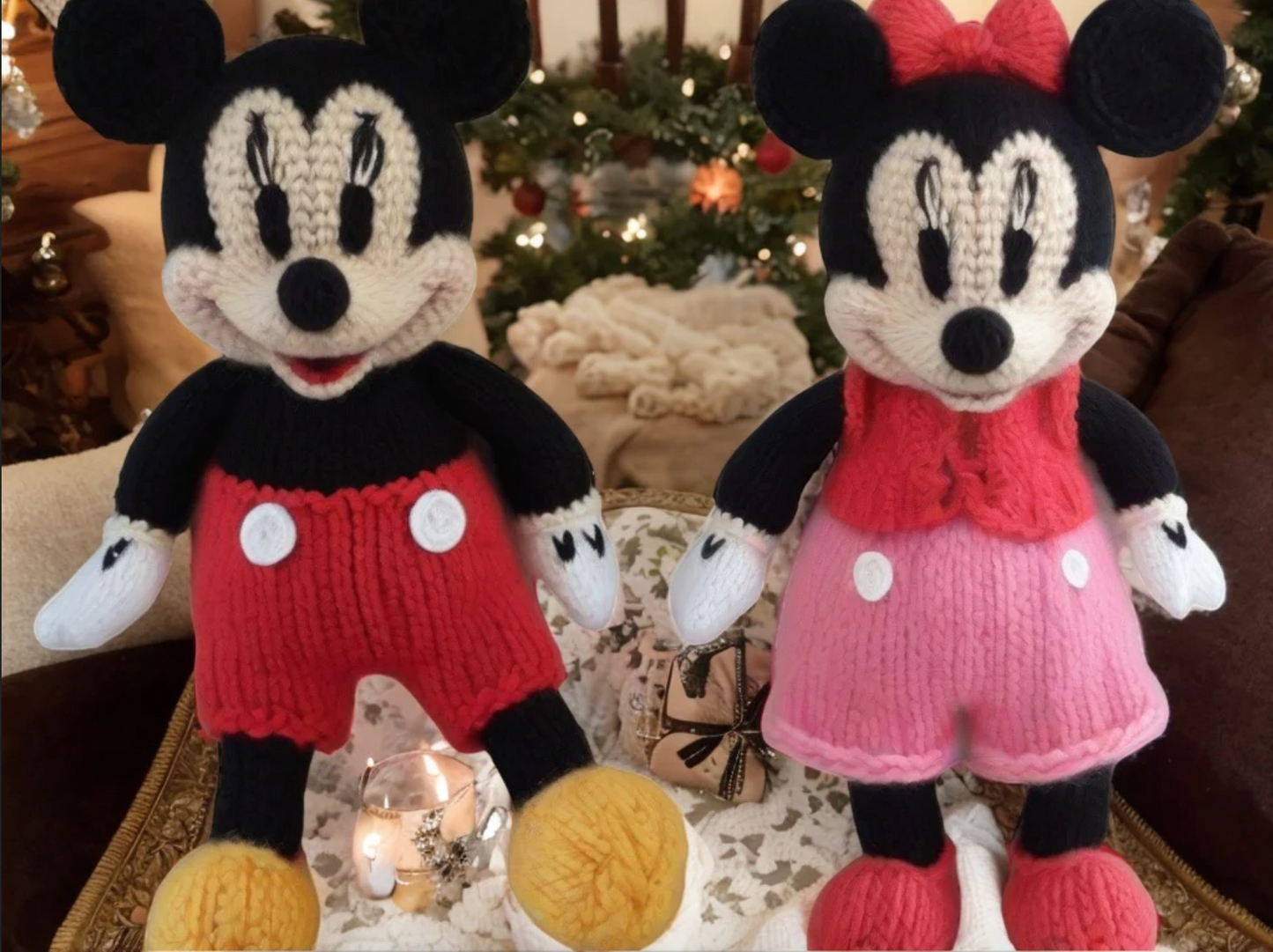 Mickey & Minnie Knitting Pattern